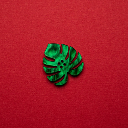 Monstera Leaf Button