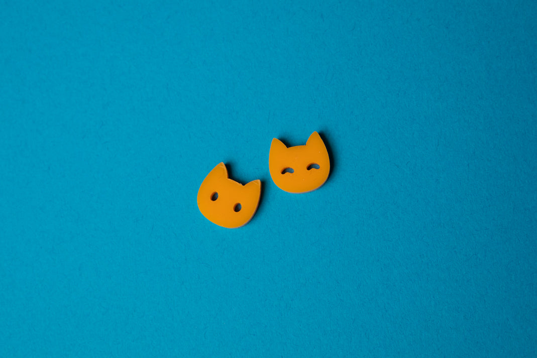 "Cat" stud earrings (Made to Order)